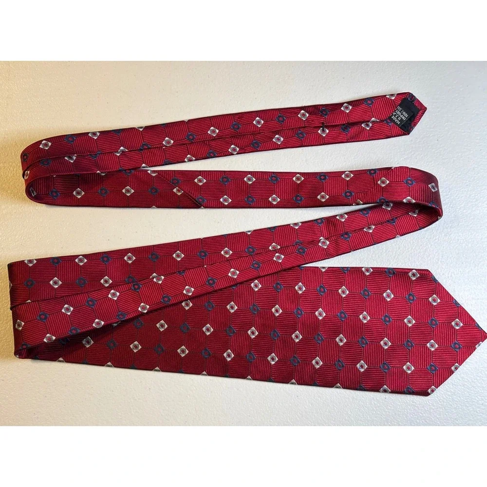 Van‎ Heusen Men Burgundy Red Geometric Silk Tie Preowned